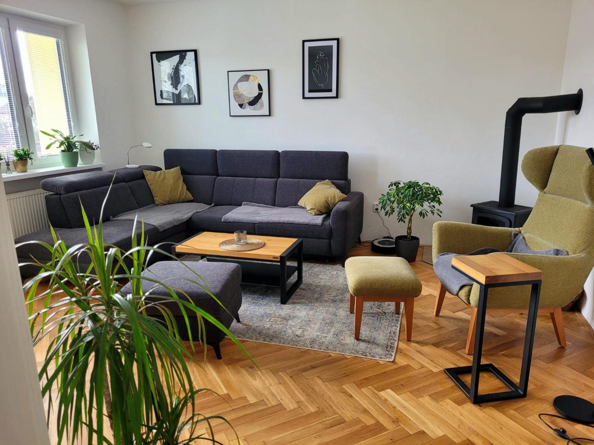 Novy Apartman Eva Йичин Экстерьер фото